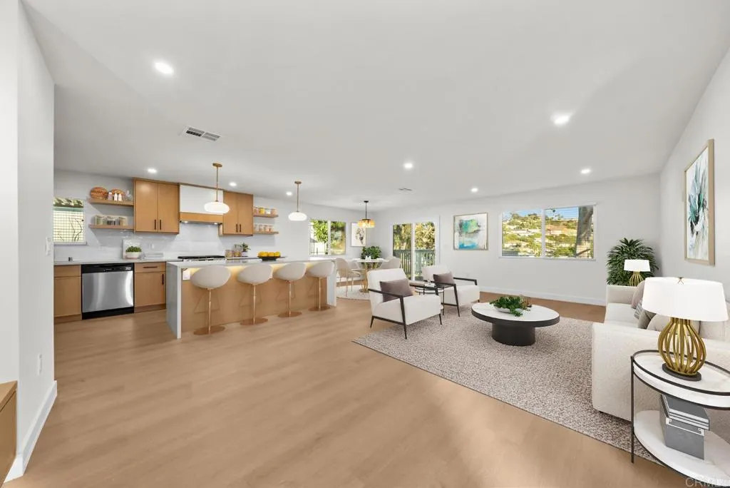 Additional image 3 of 2003 Bayview Heights Drive Unit SPC 167, San Diego, CA 92105