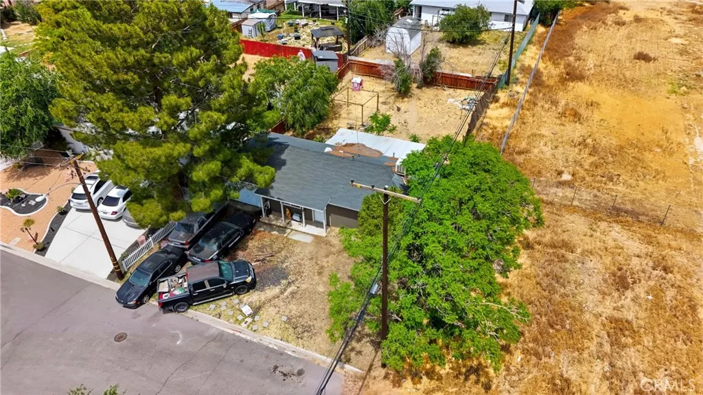 1103 W Milling St, Lancaster, CA 93534 photo 2