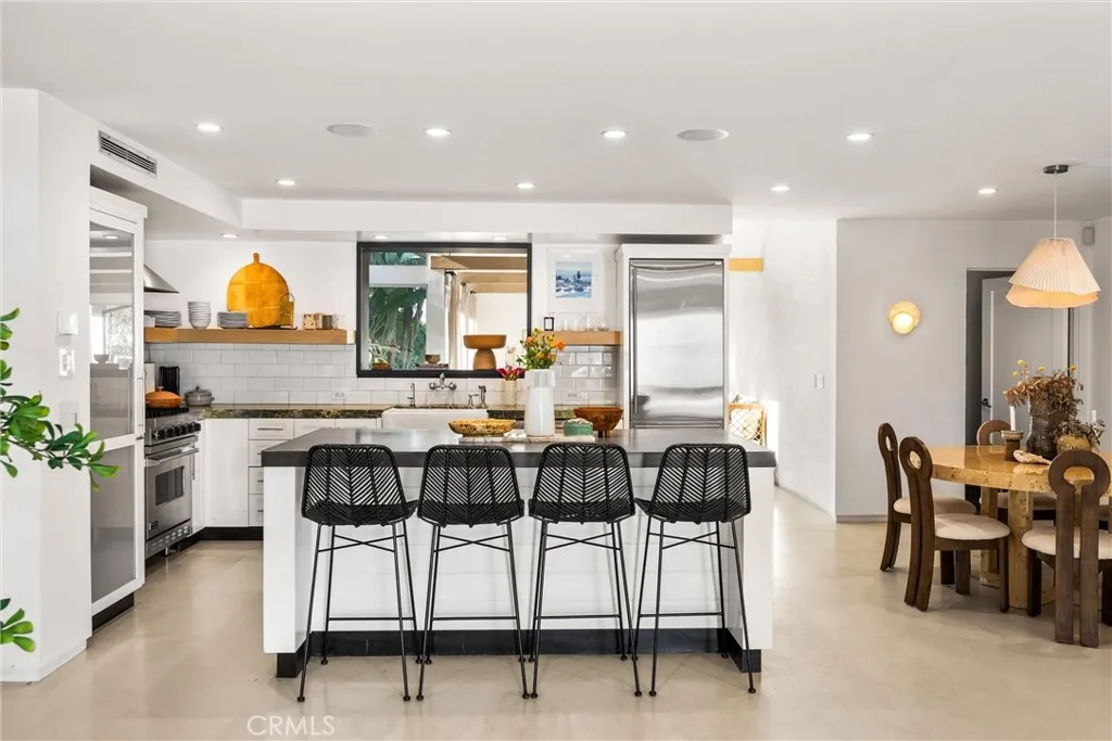 Additional image 39 of 341 Vista Baya, Costa Mesa, CA 92627