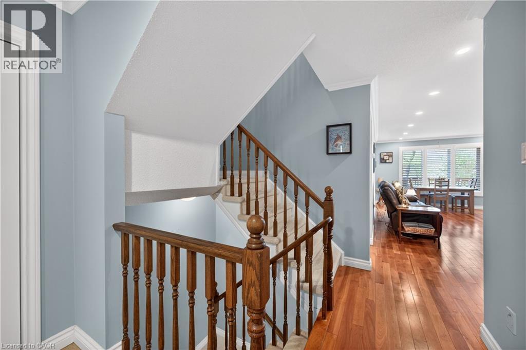 7-30 Osler Drive, Dundas, ON, L9H 6W1 photo 4