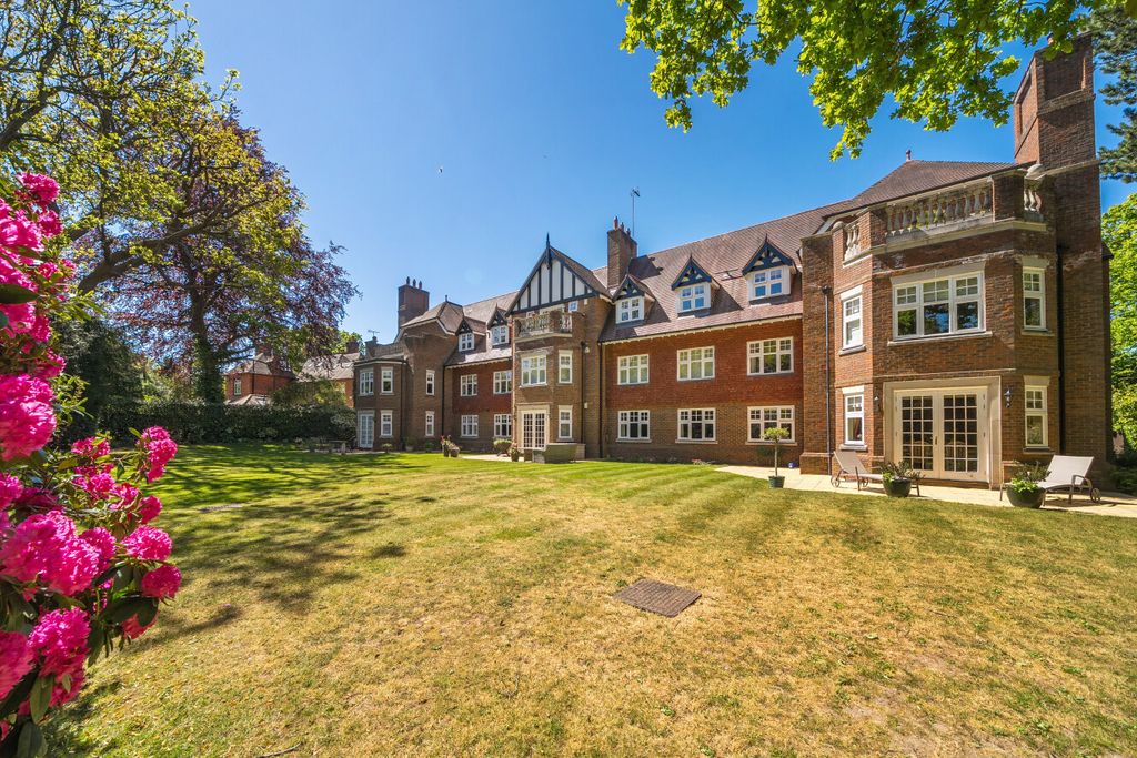 Additional image 5 of 2 bed flat for saleKemnal Road, Chislehurst BR7
