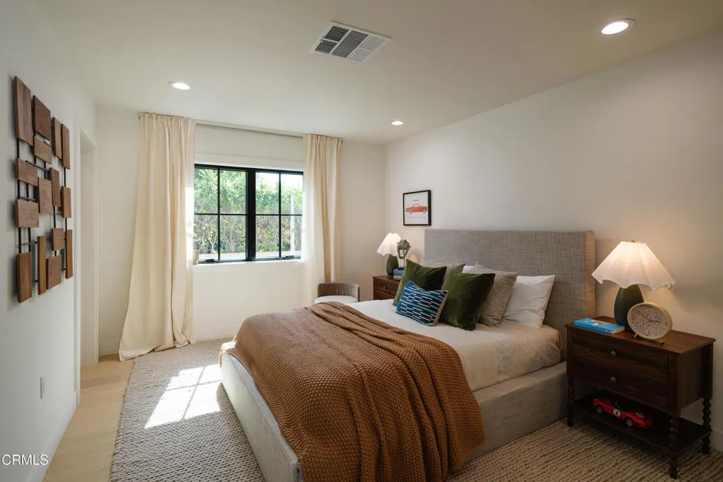 Additional image 79 of 604 De Nova Street, La Canada Flintridge, CA 91011