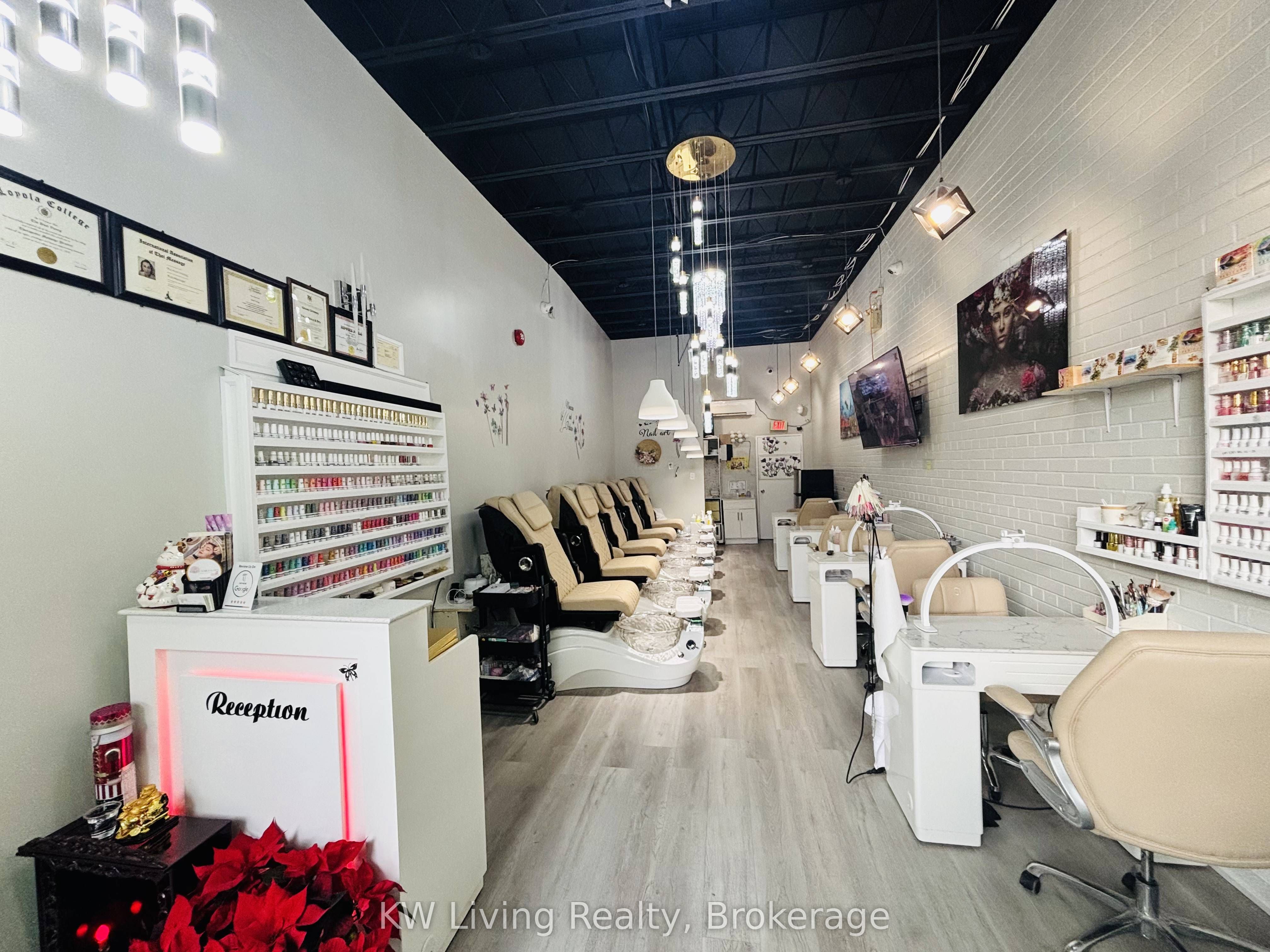 Additional image 3 of 356A Lakeshore Road W, Mississauga, ON, L5H 1H3