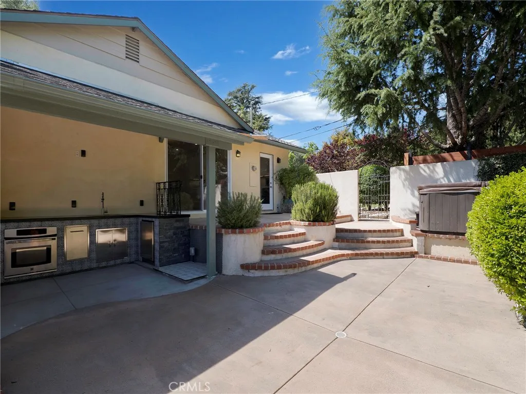 Additional image 102 of 2254 Cross St, La Canada Flintridge, CA 91011