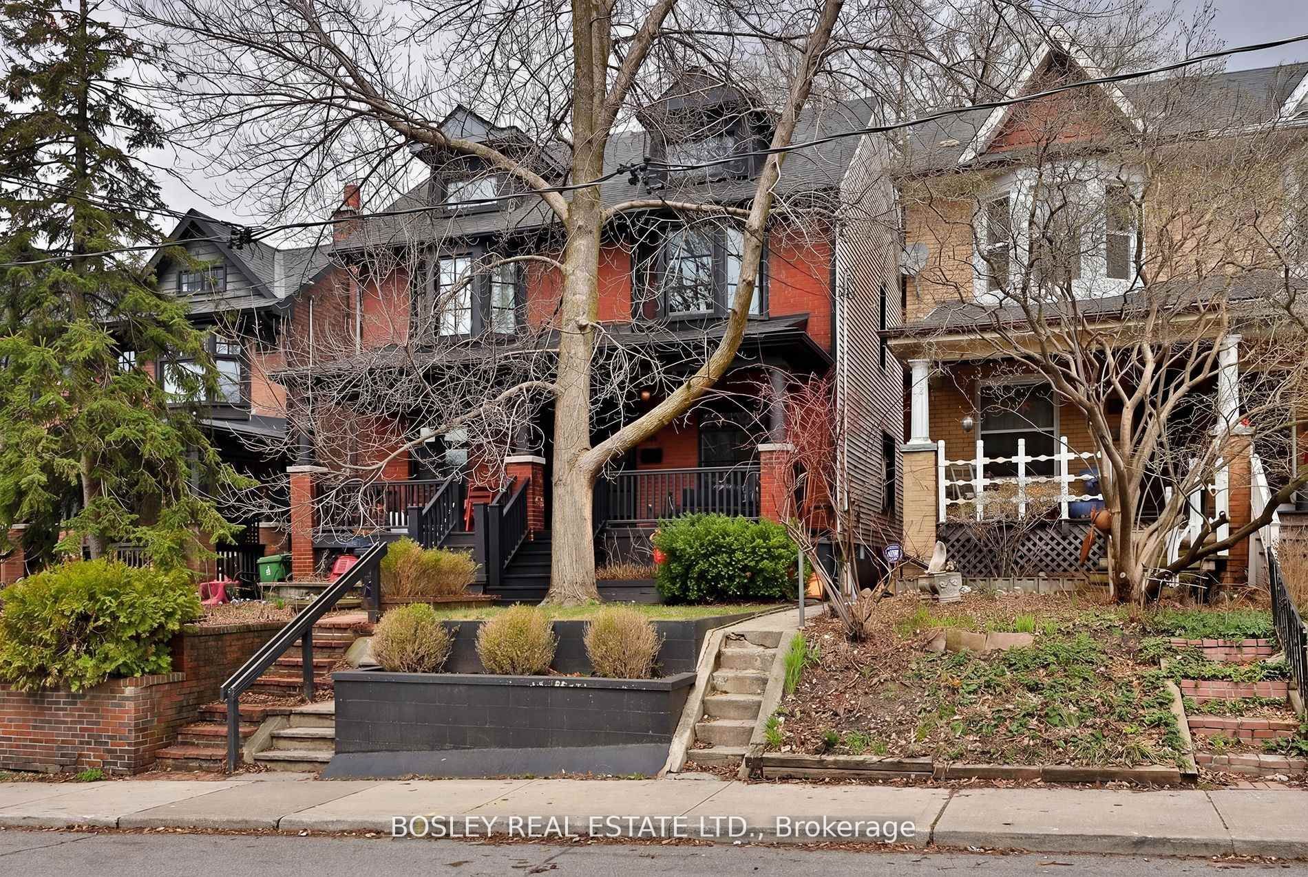 114 Ivy Avenue, Toronto, ON, M4L 2H7