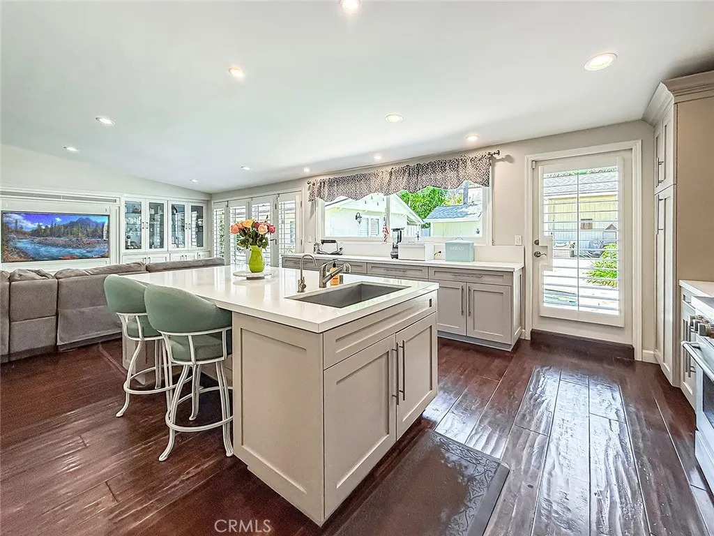 Additional image 102 of 23433 Hatteras St, Woodland Hills, CA 91367