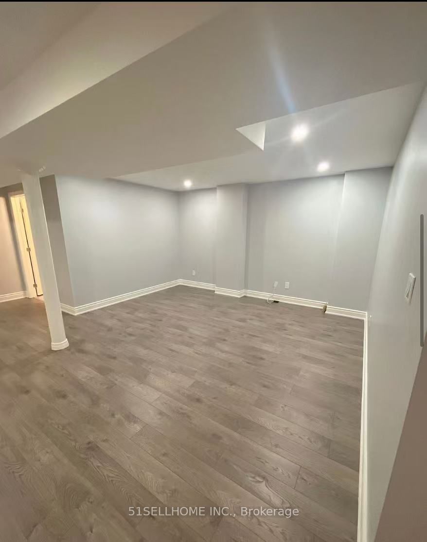 Additional image 4 of 1321 Willowvale Gardens, Mississauga, ON, L5V 1P6