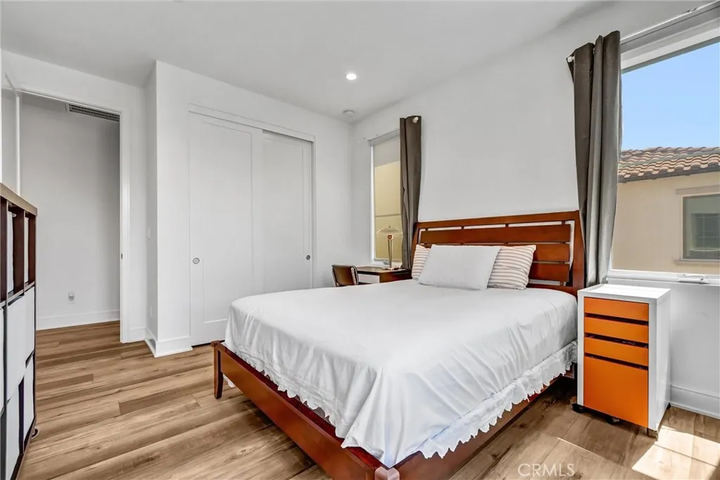 Additional image 20 of 151 Winnett, Irvine, CA 92602
