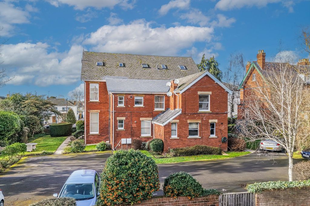 Additional image 14 of 2 bed flat for saleSt Stephens Road, Tivoli, Cheltenham GL51