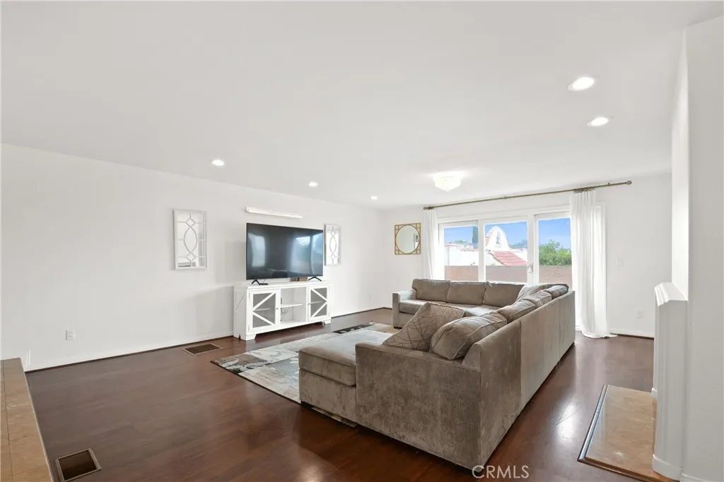 Additional image 62 of 1158 W 11th Street Unit J, San Pedro, CA 90731