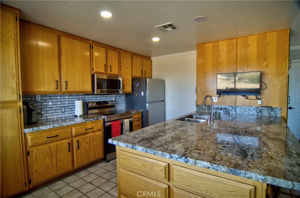 Additional image 18 of 51063 Joshua Tree Rd, Johnson Valley, CA 92285