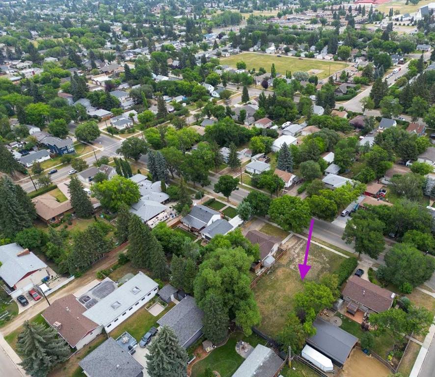 3512 43 Avenue, Red Deer, AB, T4N 3B4