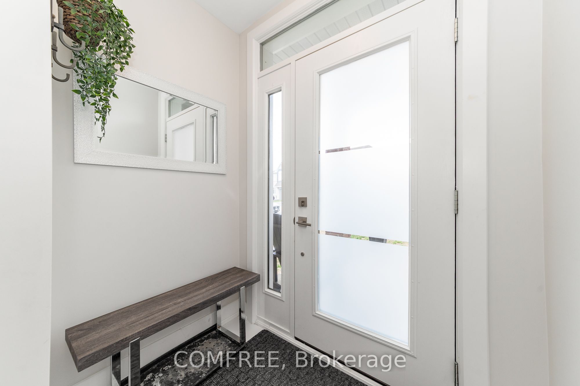 Additional image 3 of 663 Putney Crescent, Ottawa, ON, K2S 2N7