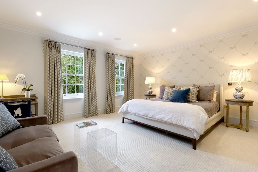 Additional image 17 of 7 bed property for saleBagshot Road, Ascot, Surrey SL5