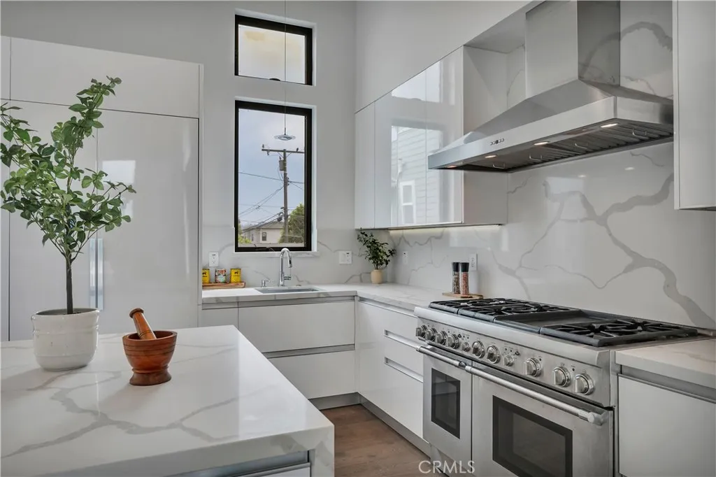 Additional image 99 of 332 Avenue E, Redondo Beach, CA 90277