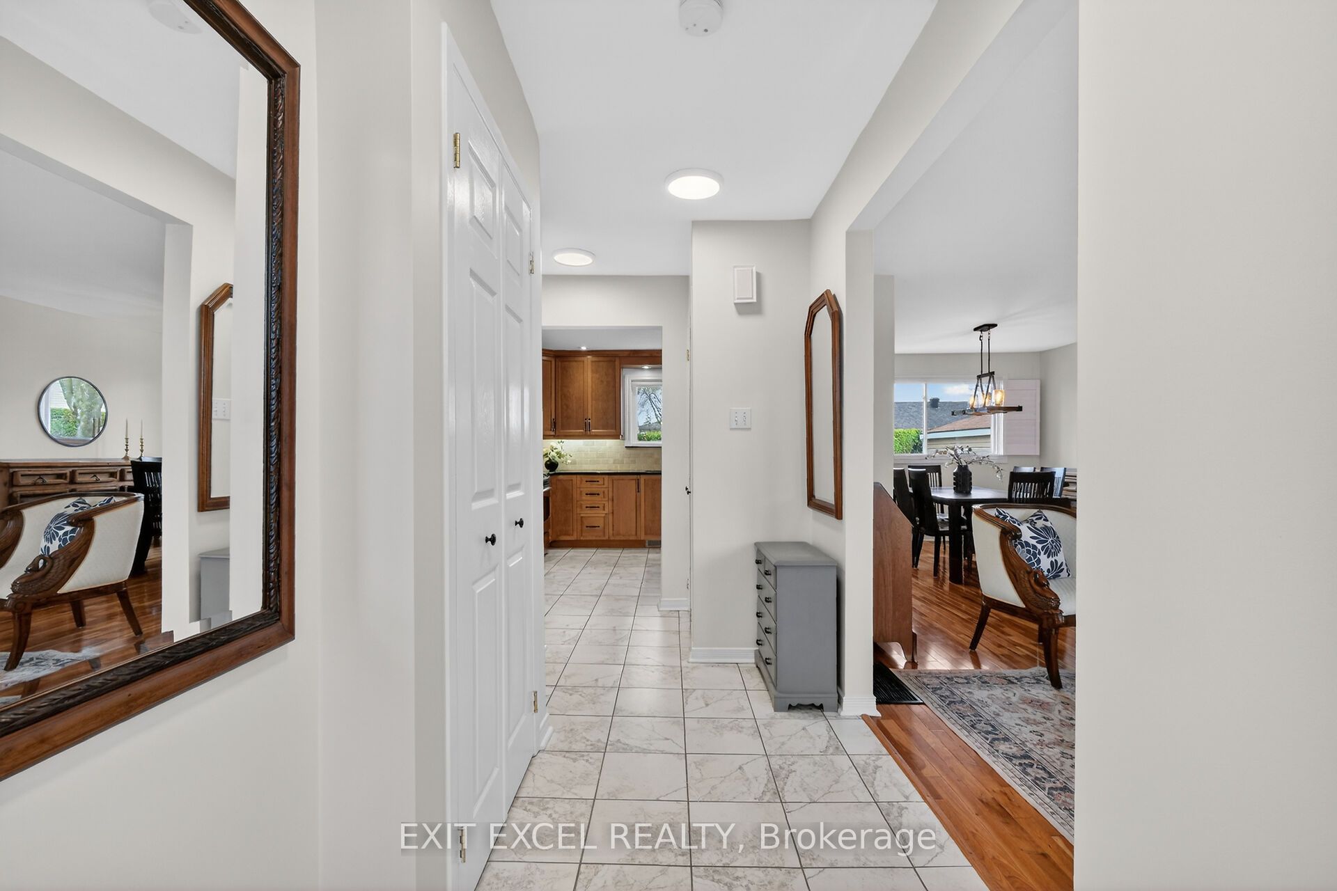 Additional image 3 of 1554 Rosebella Avenue, Ottawa, ON, K1T 1E8