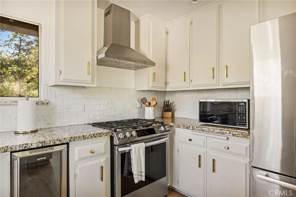 Additional image 4 of 1204 Yellowstone Dr, Lake Arrowhead, CA 92352