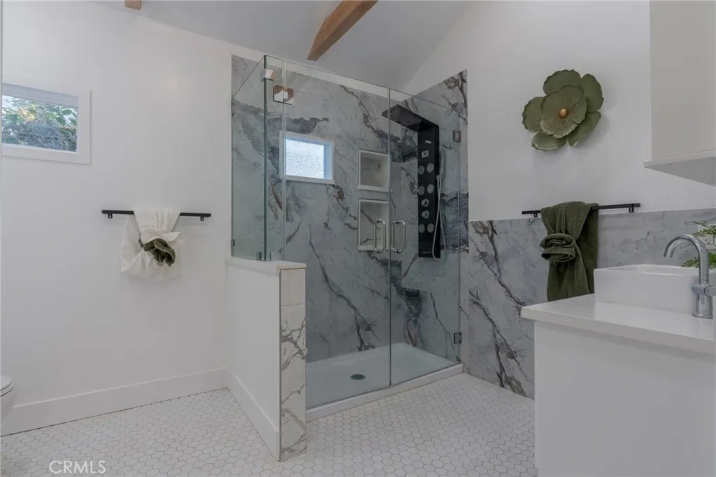 Additional image 31 of 1322 N June Street, Los Angeles, CA 90028