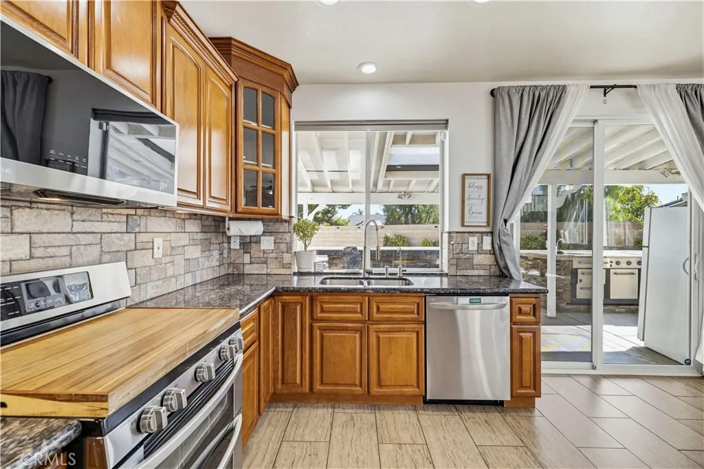 Additional image 94 of 26726 Neff Court, Canyon Country, CA 91351