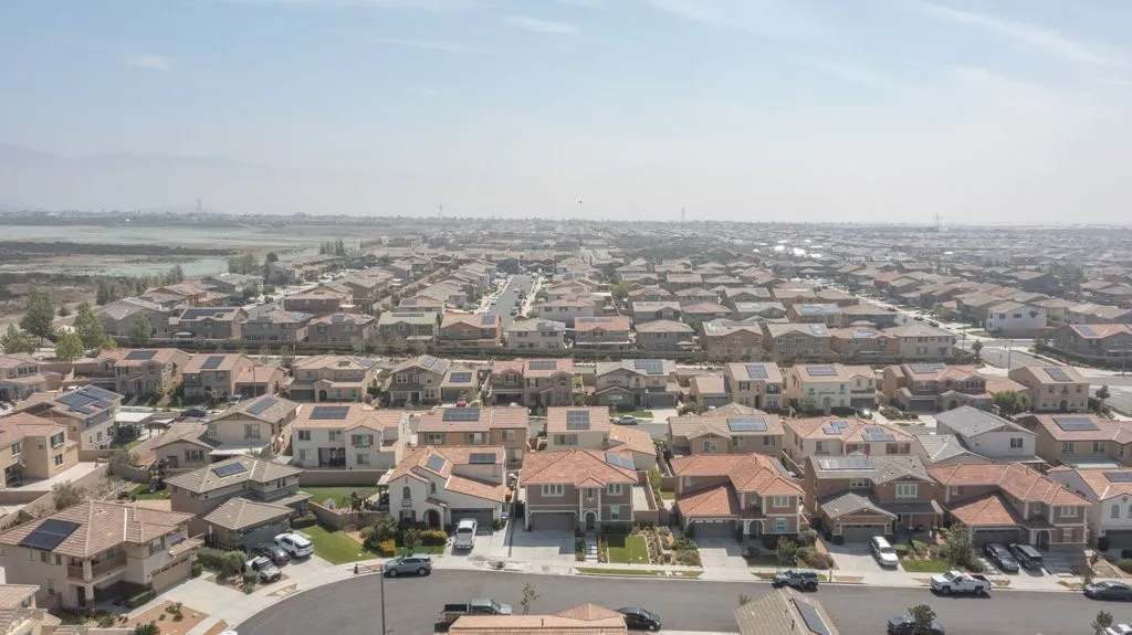 Additional image 90 of 4983 Oak Moss Ave, Fontana, CA 92336