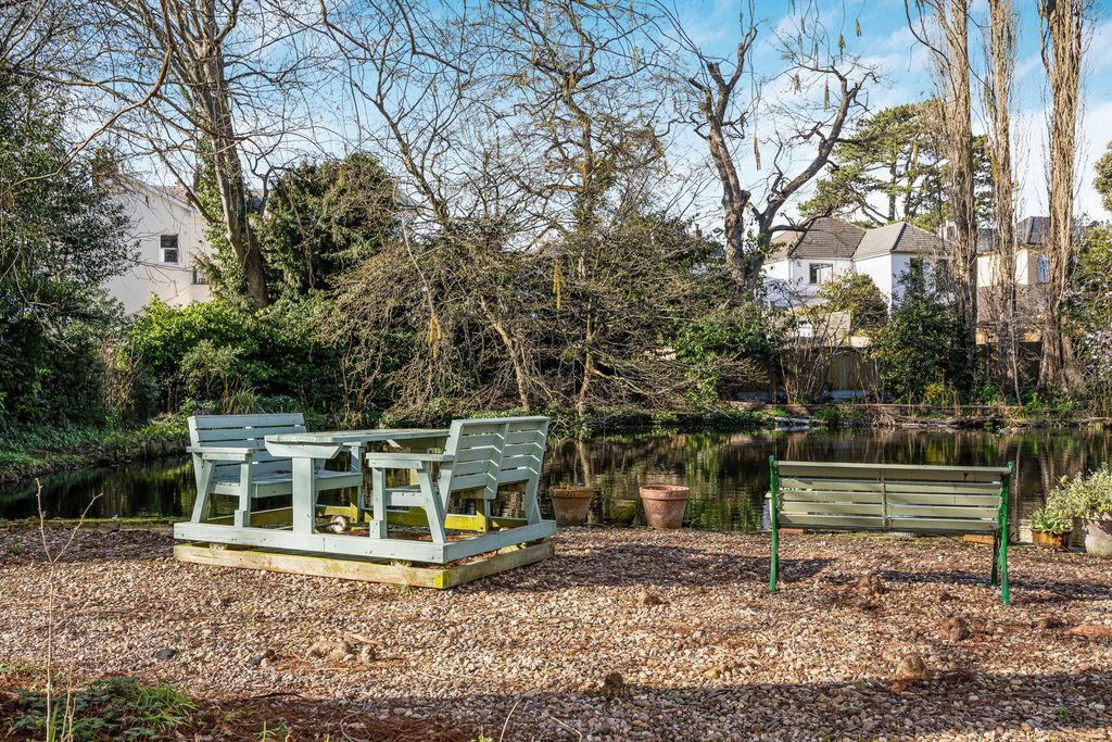 Additional image 6 of 3 bed flat for salePark Place, Cheltenham GL50
