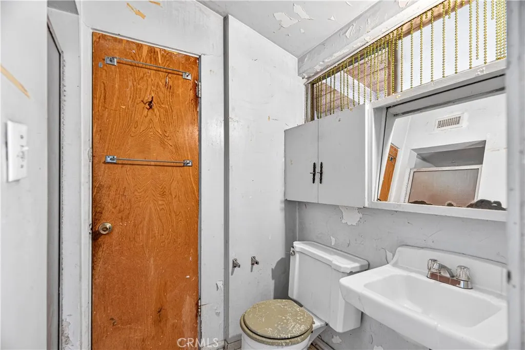 Additional image 27 of 20253 Hamlin Street, Winnetka, CA 91306