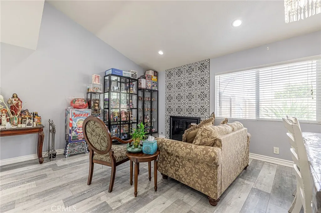 Additional image 48 of 2078 N Swindon Ave, Simi Valley, CA 93063