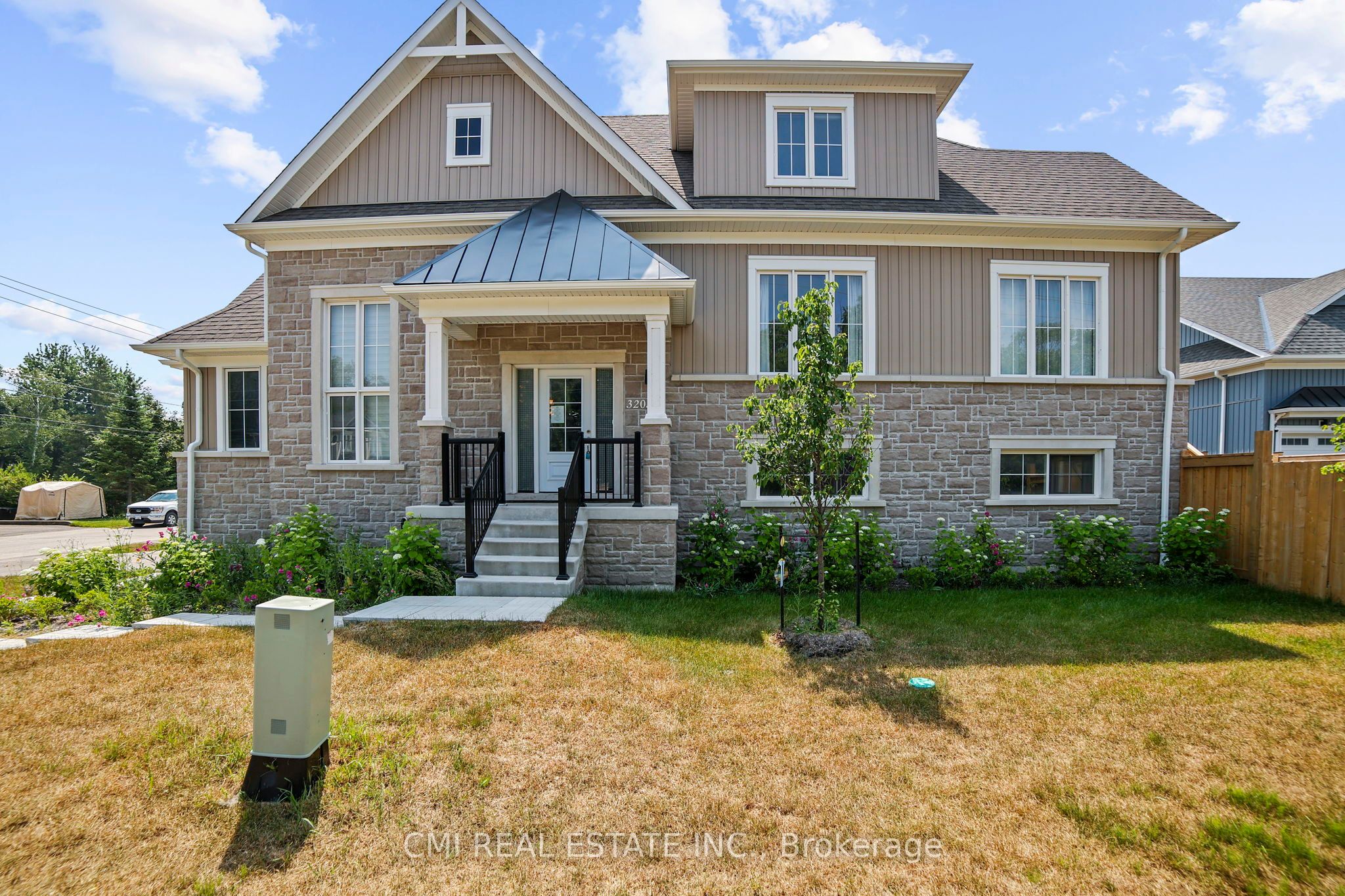 3205 Mosley Street, Wasaga Beach, ON, L9Z 1V4