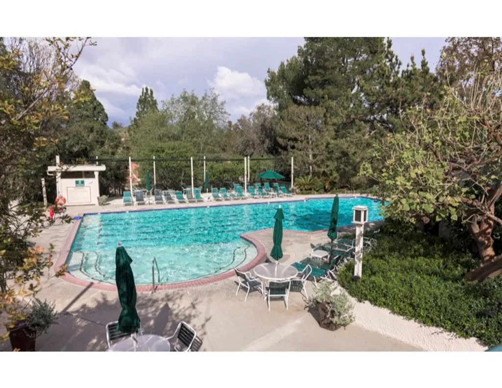 10190 Baywood Court, Los Angeles, CA 90077