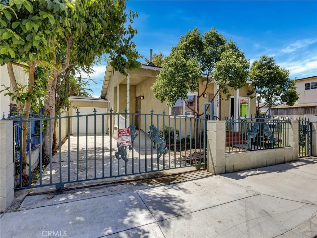 Additional image 37 of 1204 E Smith Pl, Long Beach, CA 90806