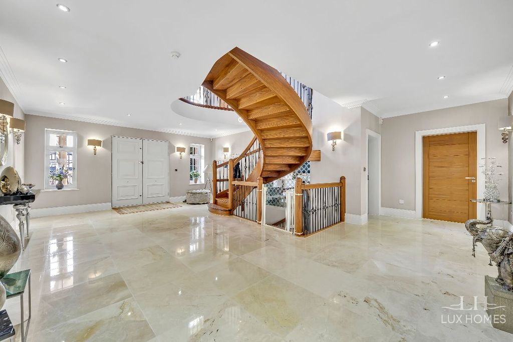 Additional image 18 of 7 bed detached house for saleParkstone Avenue, Emerson Park RM11