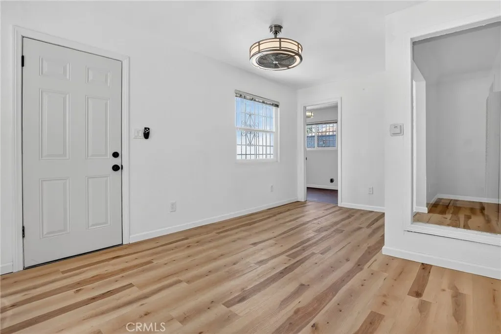 Additional image 16 of 7607 8th Avenue, Los Angeles, CA 90043
