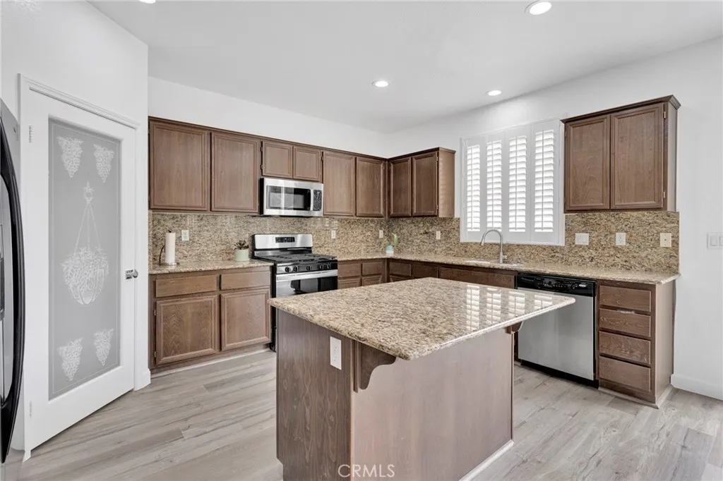 Additional image 9 of 12615 Versaille Street, Victorville, CA 92394