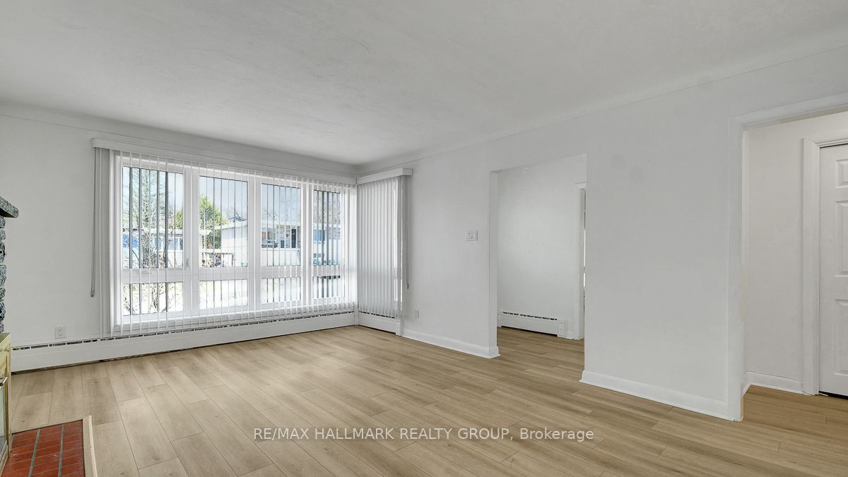 Additional image 2 of 2-264 Michel Circle, Ottawa, ON, K1L 7P9