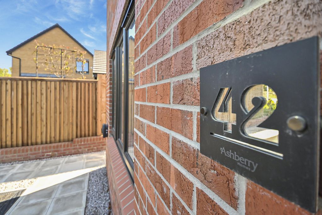 Additional image 3 of 3 bed property for saleCockersand Drive, Westhoughton, Bolton BL5
