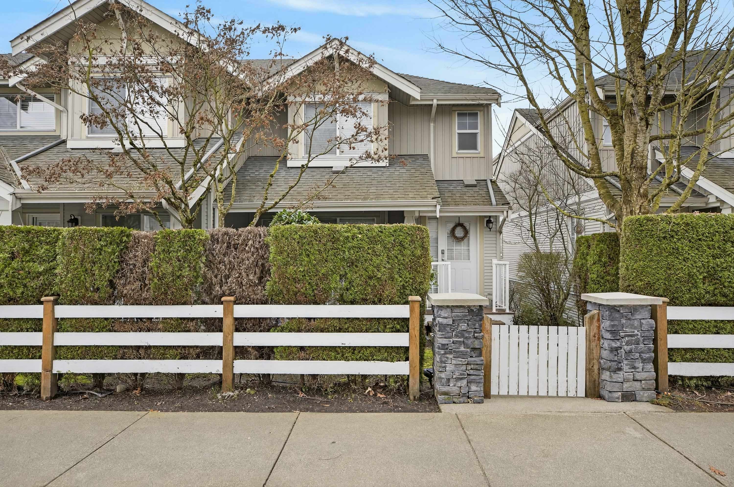 13-6568 193b Street, Surrey, BC, V4N 5S2