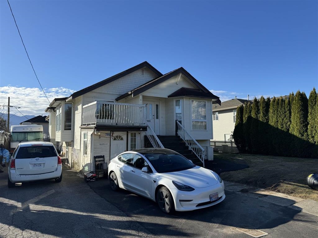 Additional image 2 of 46058 Second Avenue, Chilliwack, BC, V2P 1S5