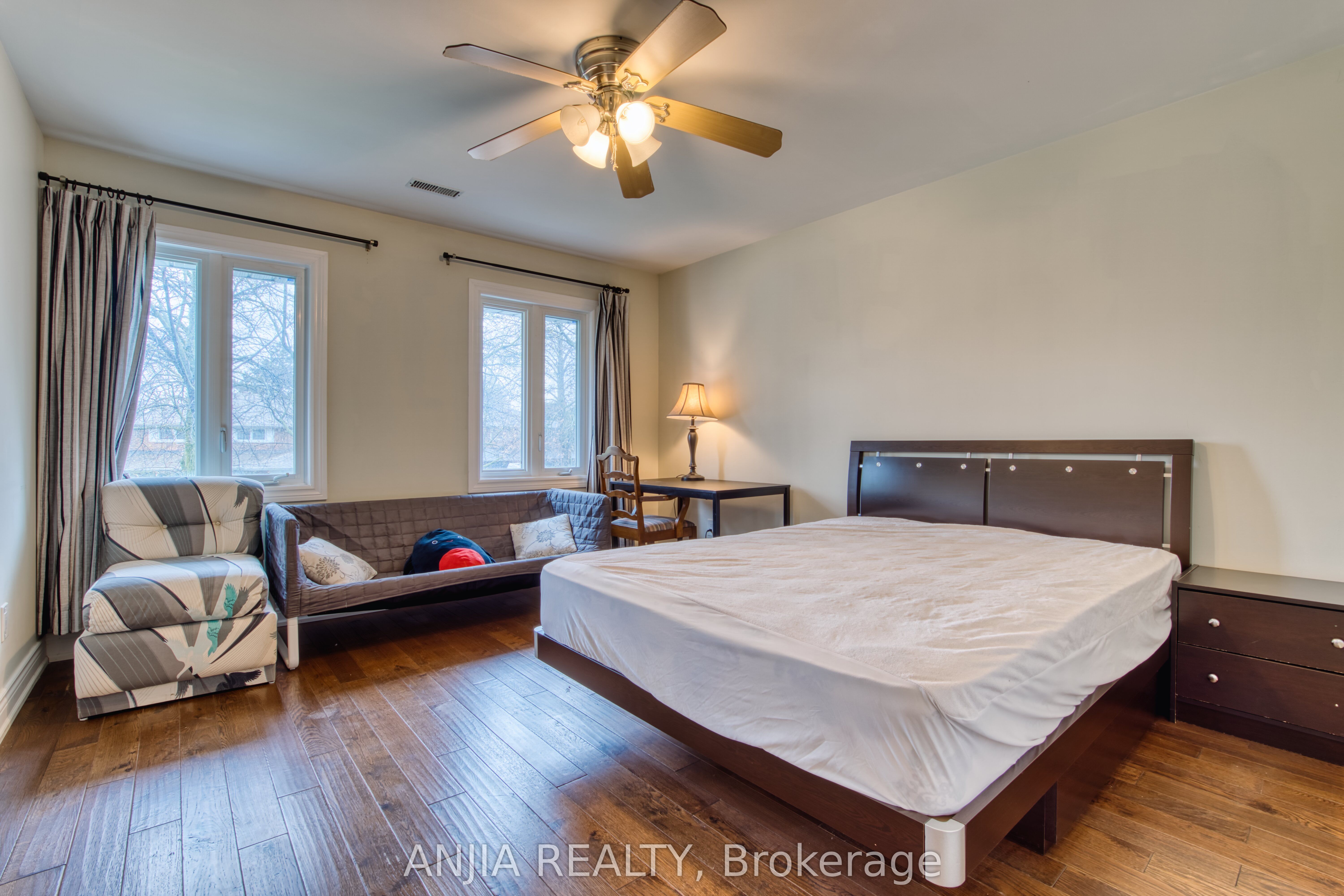 Second Floor-37 Allangrove Crescent, Toronto, ON, M1W 1S4 photo 5