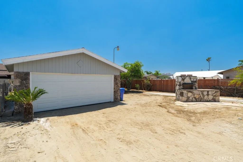 Additional image 23 of 2542 Hall Ave, Jurupa Valley, CA 92509