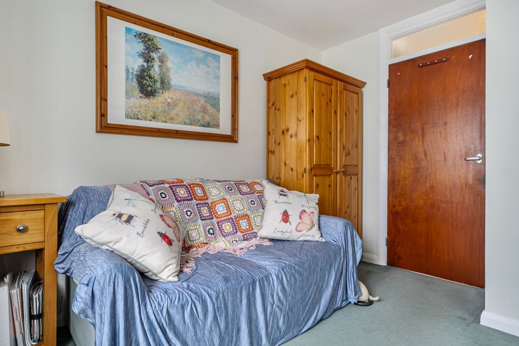 Additional image 12 of 2 bed maisonette for saleMaypole Road, Taplow, Buckinghamshire SL6