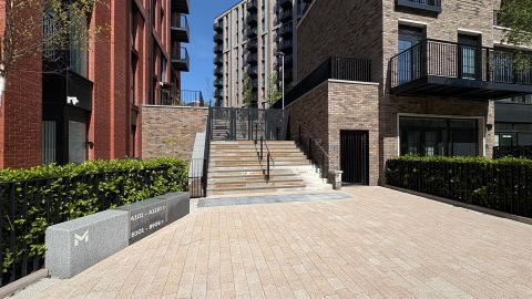 The Railings, Middlewood Locks M5