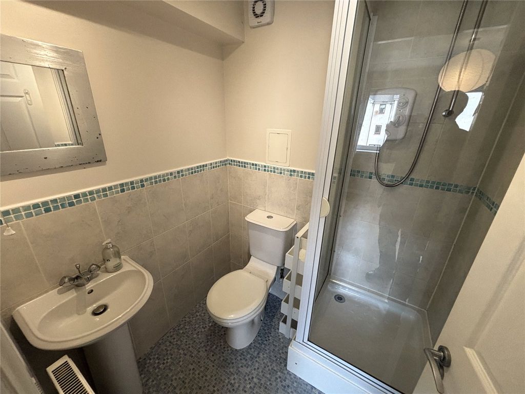 Additional image 9 of 2 bed flat for saleJames Short Park, Falkirk FK1