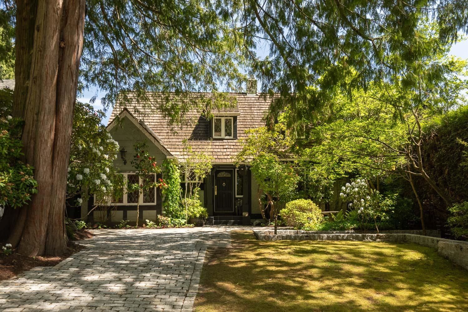 5976 Alma Street, Vancouver, BC, V6N 1Y4