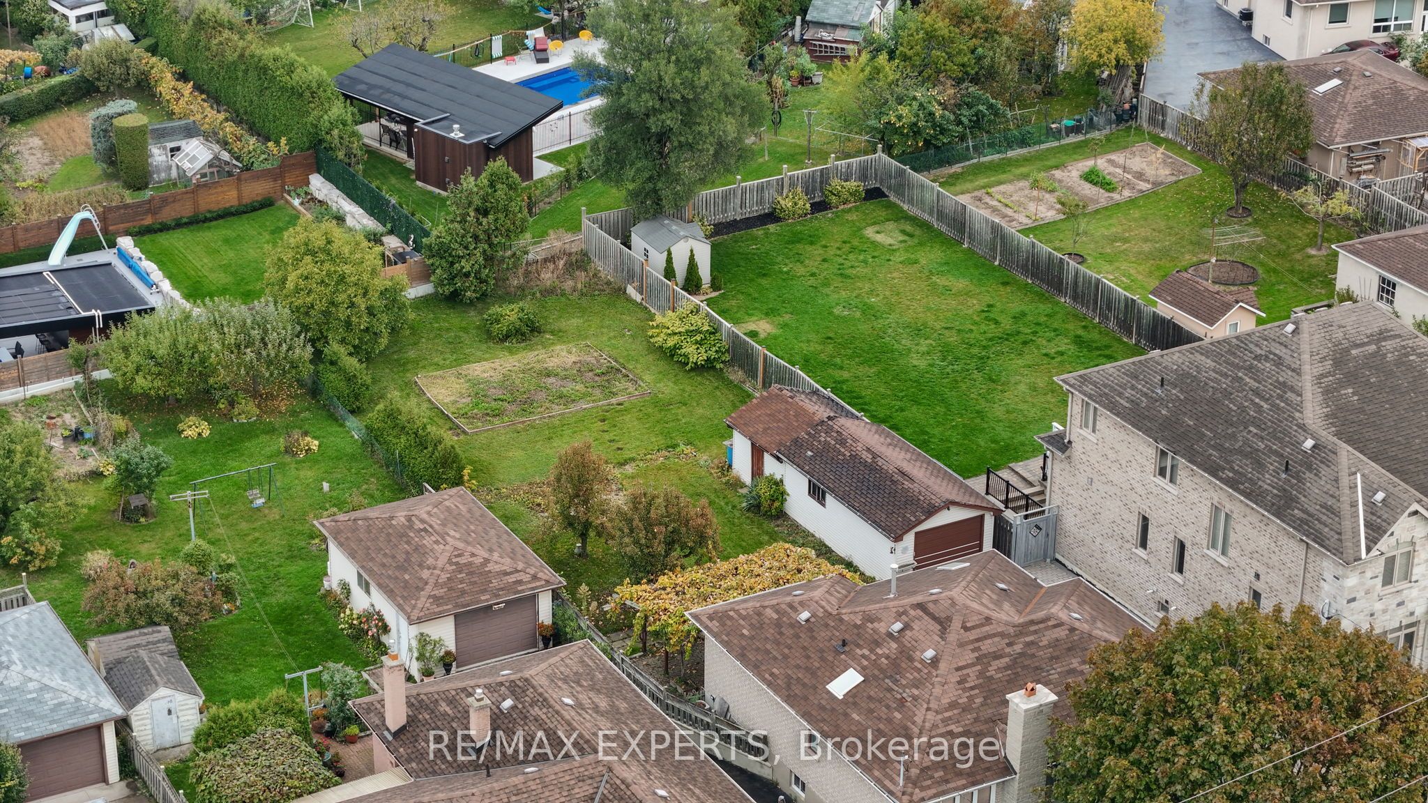 Additional image 5 of 26 Grovedale Avenue, Toronto, ON, M6L 1Y6