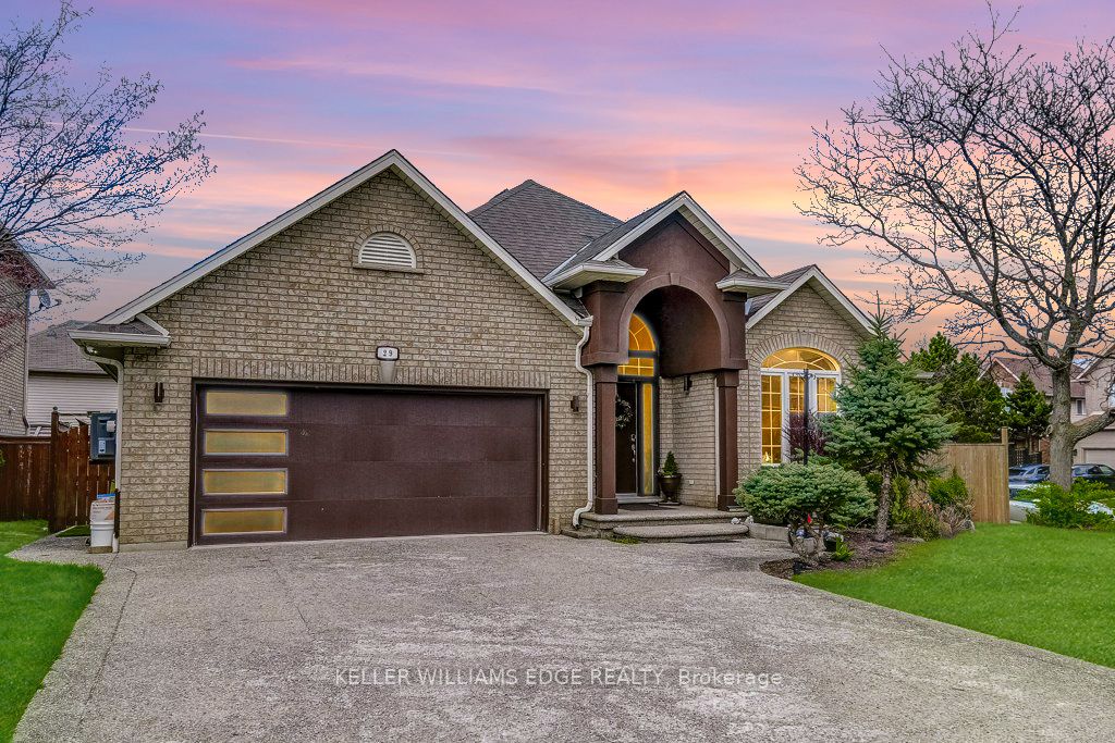 29 Wiltshire Place, Hamilton, ON, L9K 1M4