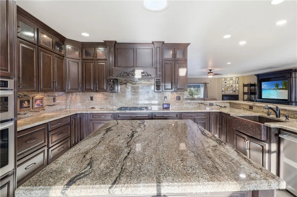 Additional image 70 of 16025 Perry Heights Dr, Riverside, CA 92504