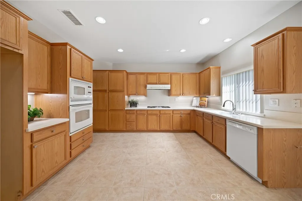 Additional image 9 of 24177 Calle Artino, Murrieta, CA 92562