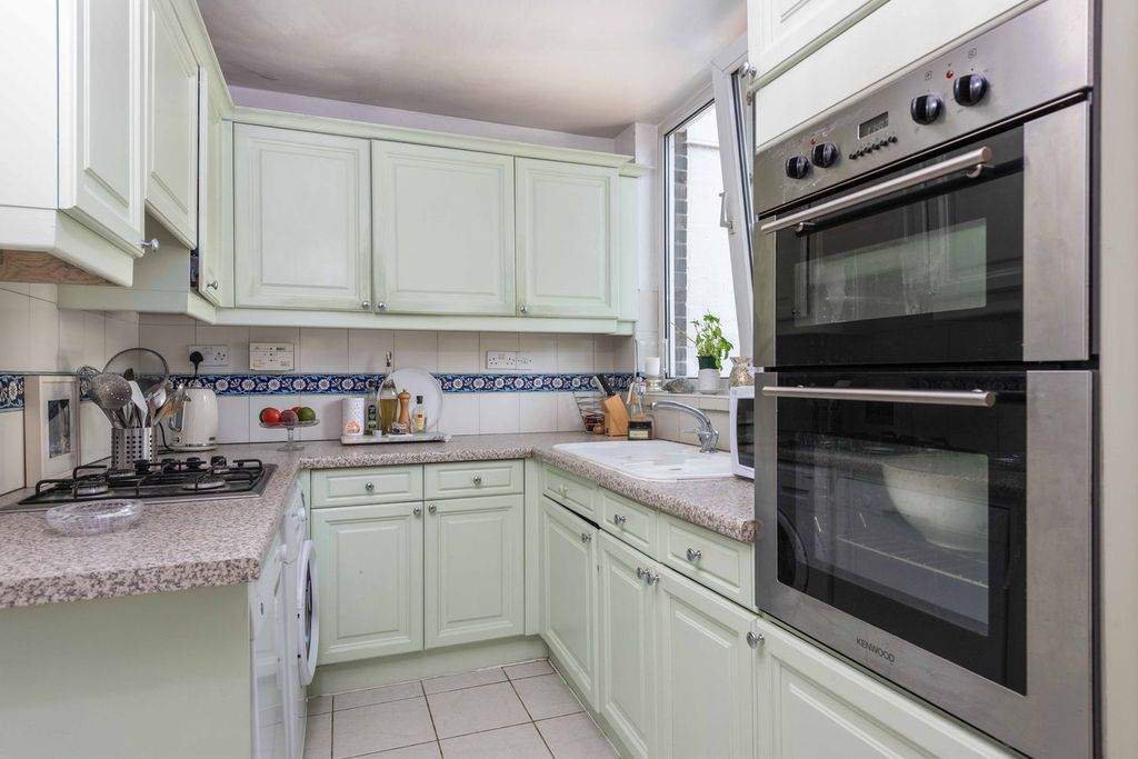 Additional image 7 of 3 bed terraced house for saleBrackley, Weybridge KT13