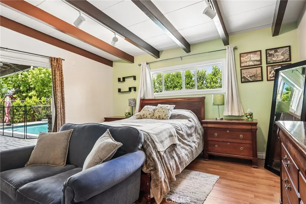 Additional image 65 of 18937 Sylvan Street, Tarzana, CA 91335