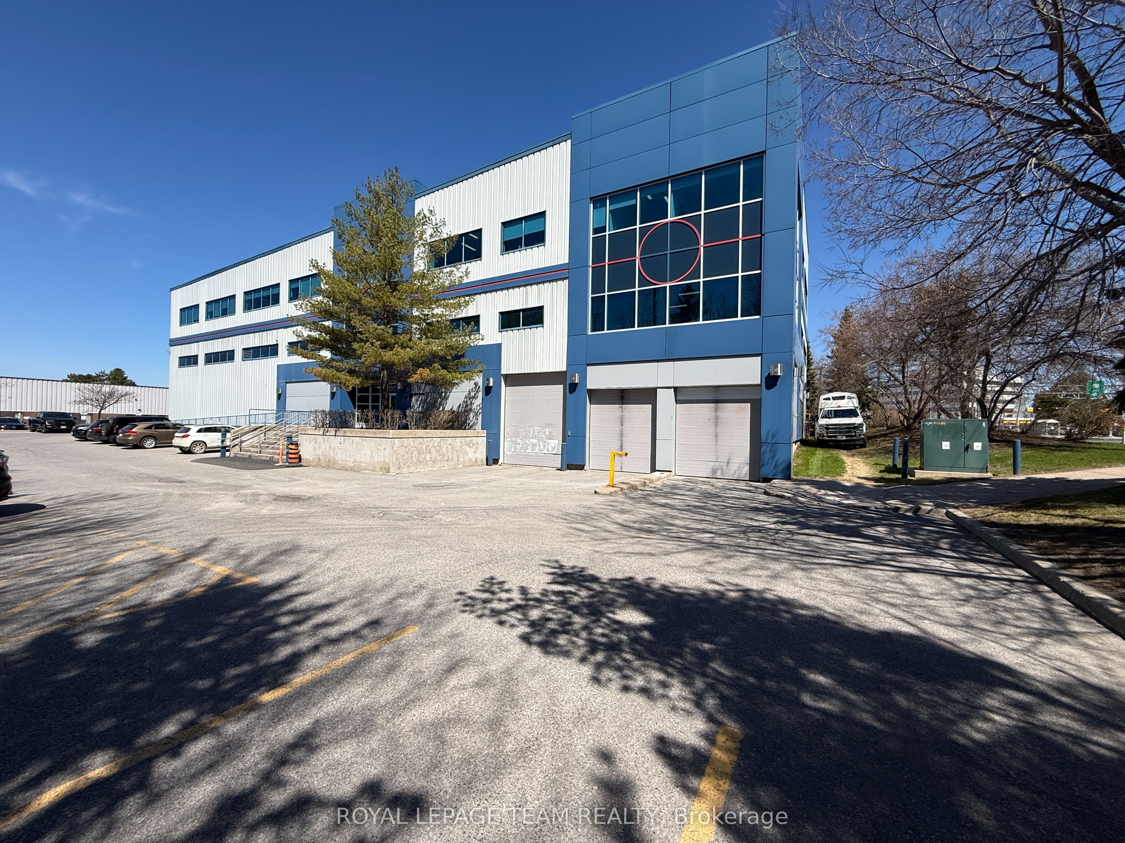 Additional image 2 of 900 Morrison Drive, Ottawa, ON, K2H 8K7